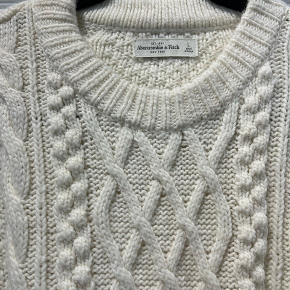 Abercrombie & Fitch Cream Cable-Knit Fishermans Crewneck Sweater Large - Picture 7 of 13